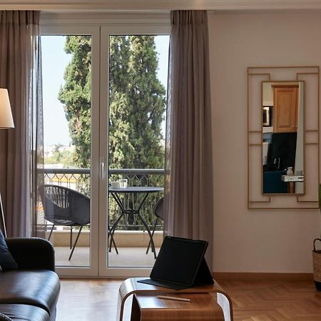 Chic One Bd Apartment With Hilton View أثينا المظهر الخارجي الصورة