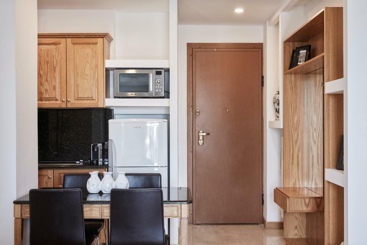 Chic One Bd Apartment With Hilton View أثينا المظهر الخارجي الصورة