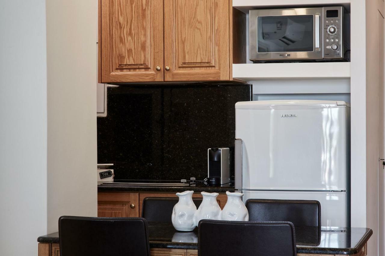 Chic One Bd Apartment With Hilton View أثينا المظهر الخارجي الصورة